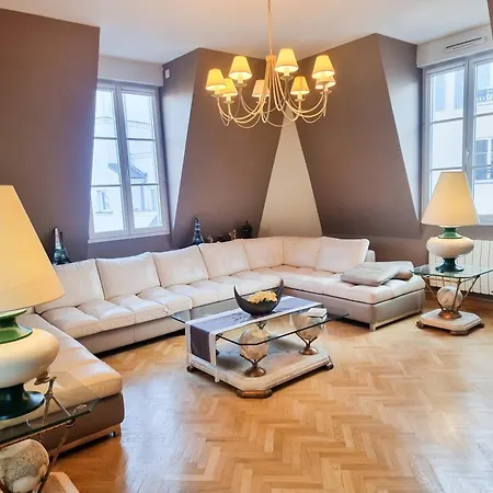 Exigehome De Standing Centre 3 *